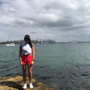 Meet your Posher, Nicole